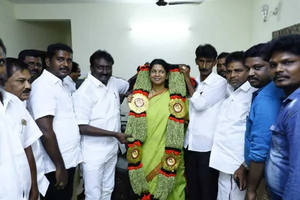 dmk candidate kanimozhi